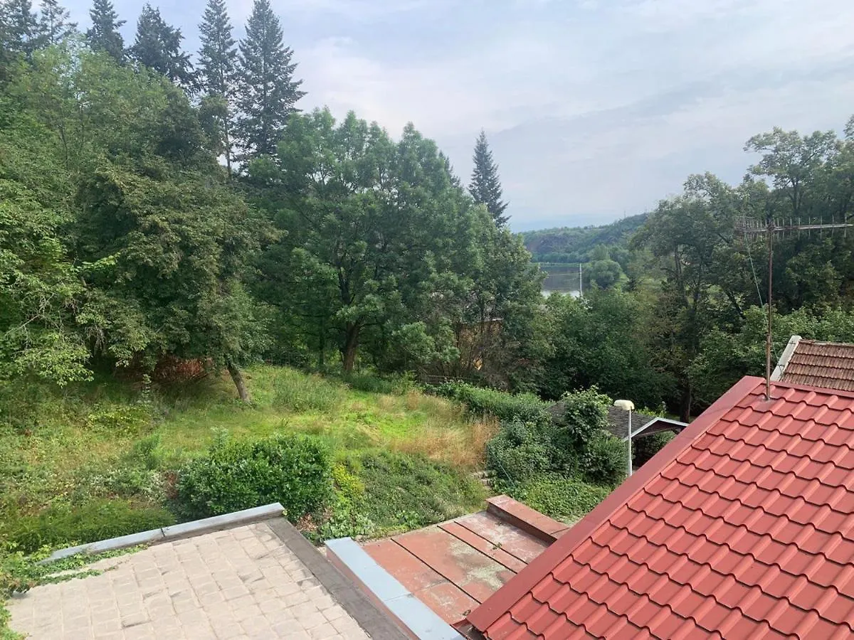 Cosy Family House With Garden, 12 Min From The Center Villa Prága 0*,  Csehország