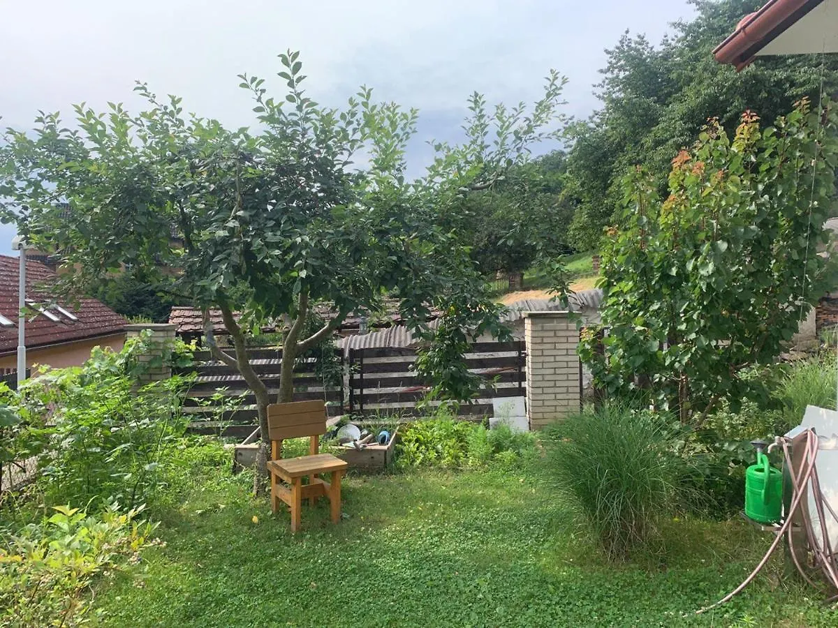 Cosy Family House With Garden, 12 Min From The Center Villa Prága Nyaraló